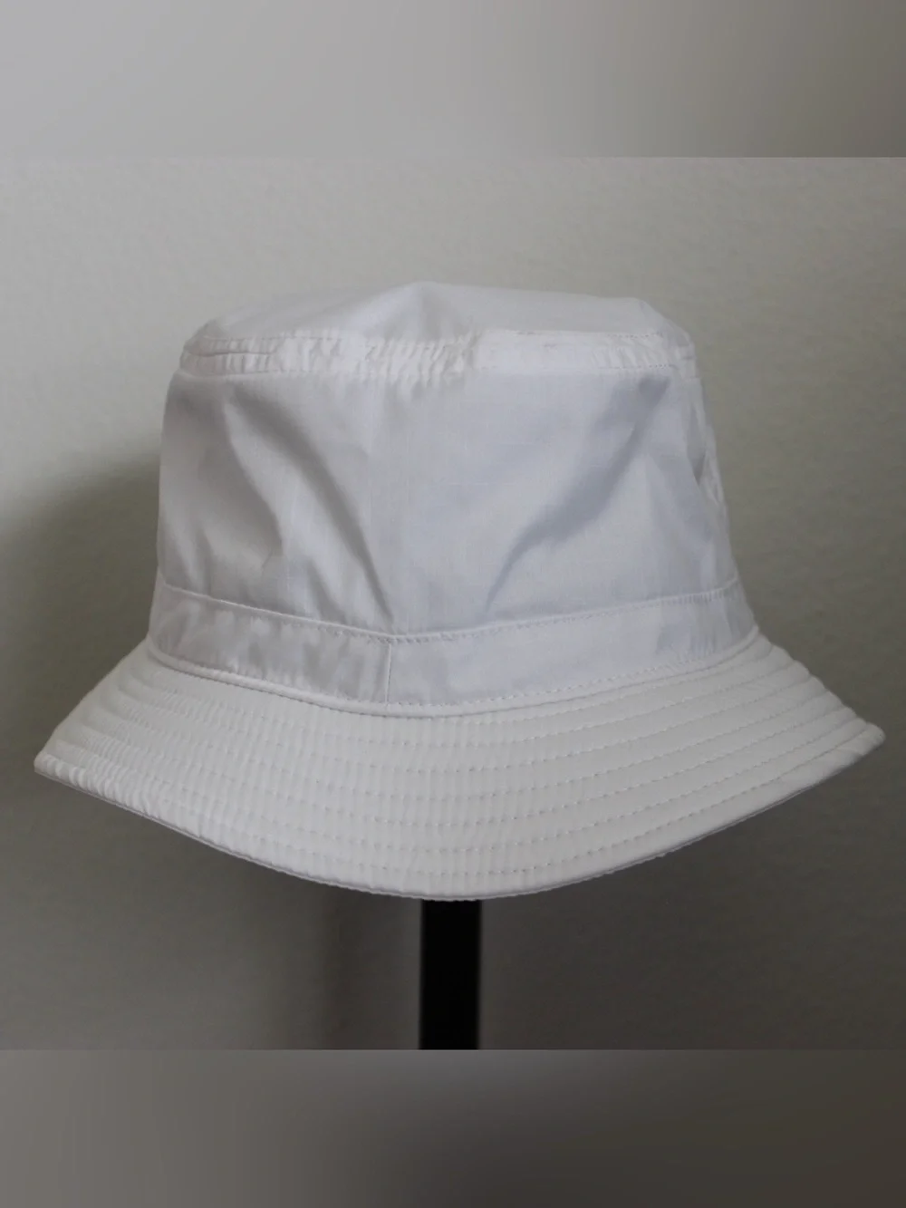 Adidas Originals White Bucket Hat | Trefoil Logo | Unisex